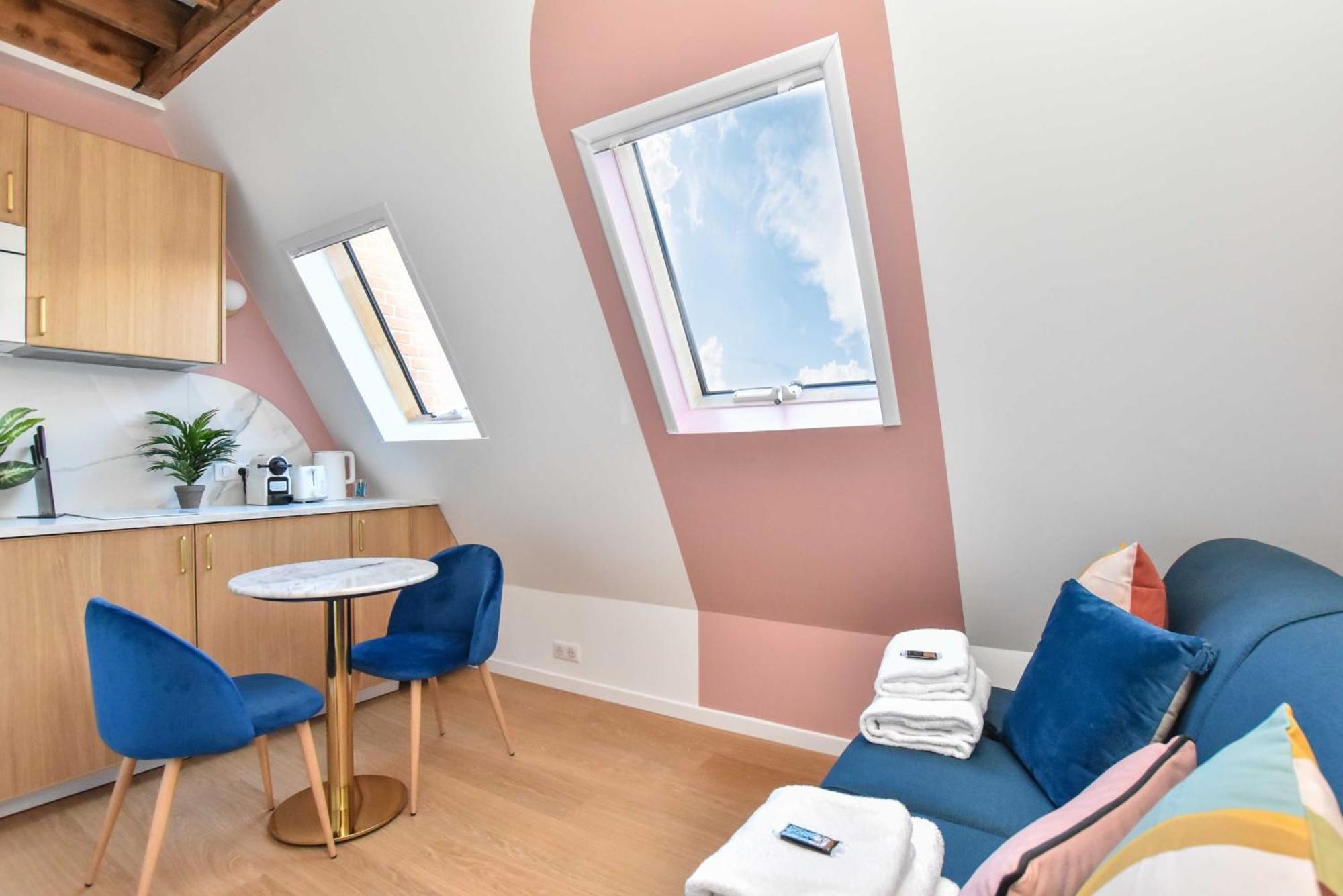 Newly Renovated Studio Under The Parisian Roofs - Arc De Triomphe 아파트 외부 사진