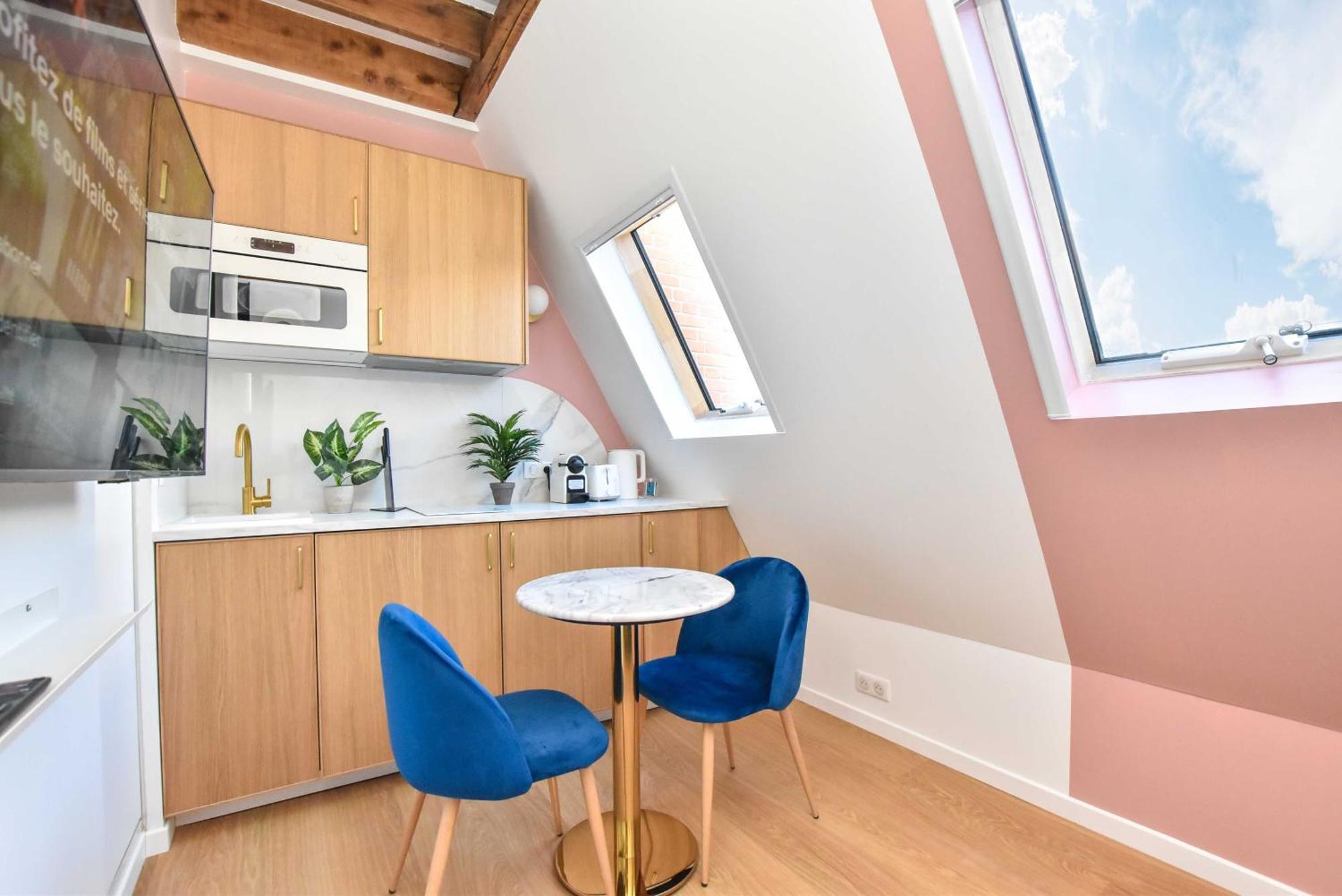 Newly Renovated Studio Under The Parisian Roofs - Arc De Triomphe 아파트 외부 사진